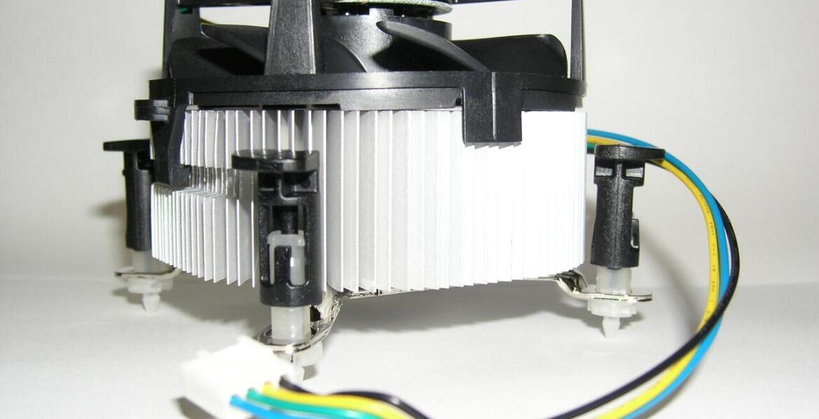 Obieraczki, siekacze, kostkarki do warzyw i owoców