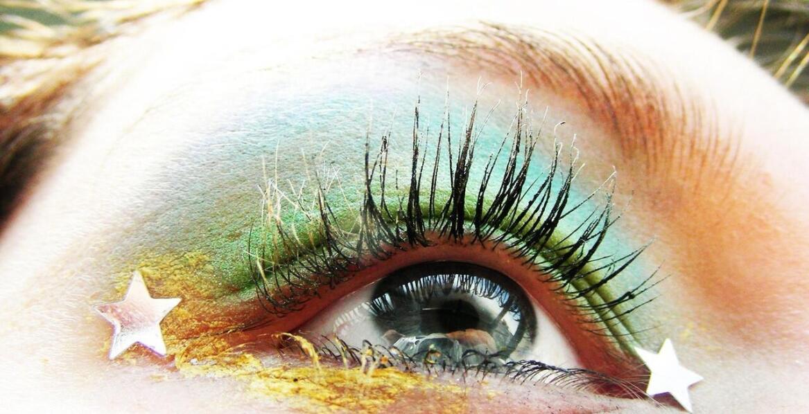 Karnawałowy makijaż