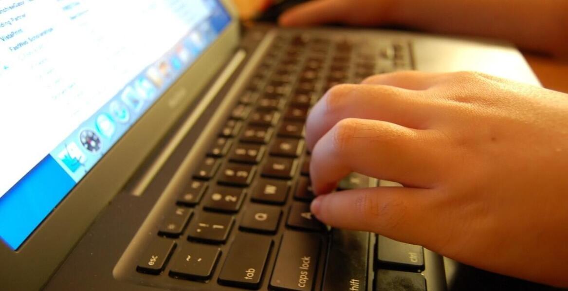 Internetowe programy partnerskie – czym się kierować przy wyborze