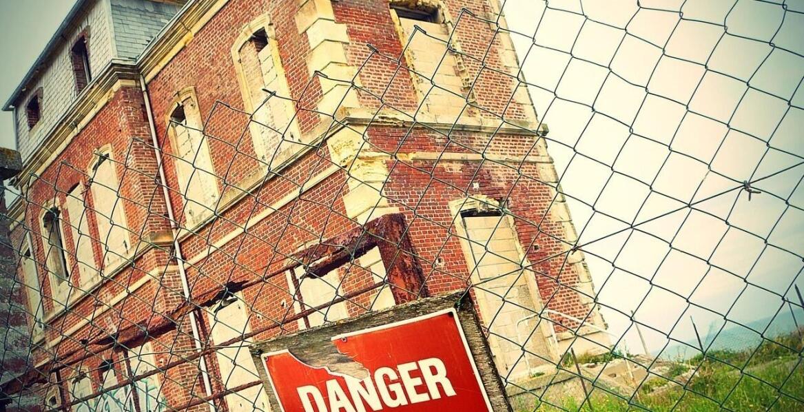 Ogrodzenie może być wykonane z różnego tworzywa