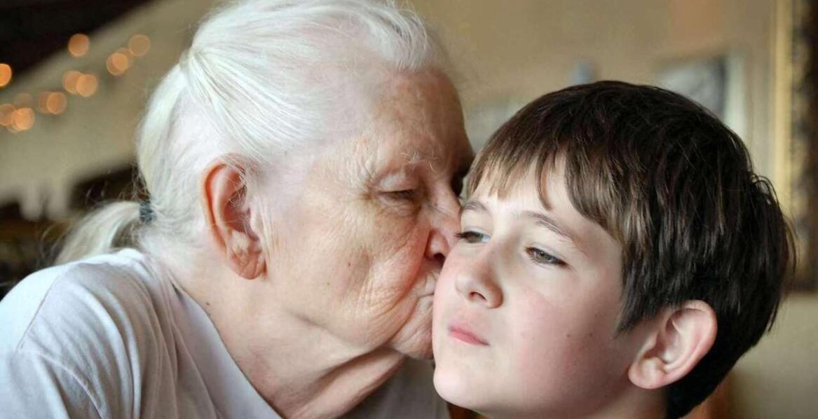 Jak mądrze opiekować się starszymi osobami?