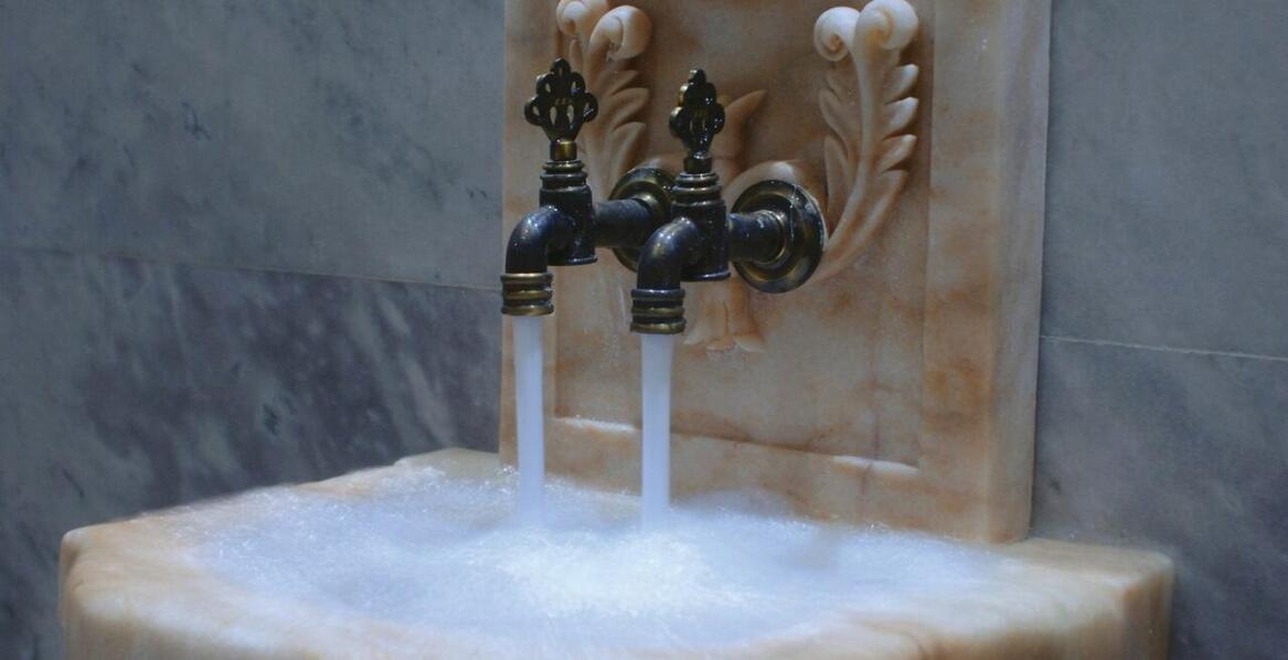 Łazienkowe umywalki ze szła