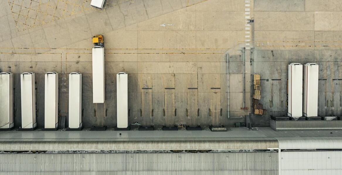Hala stalowa jako rozwiązanie dla centrum logistycznego