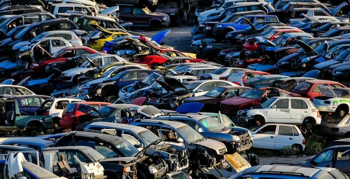 Porównanie cen części samochodowych: auto szrot Koszalin a sklepy motoryzacyjne