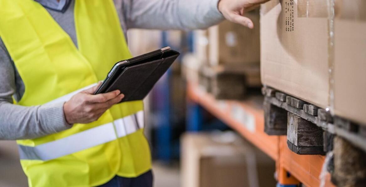 Bezpieczeństwo i jakość produktów w hurtowniach chemiczno-kosmetycznych