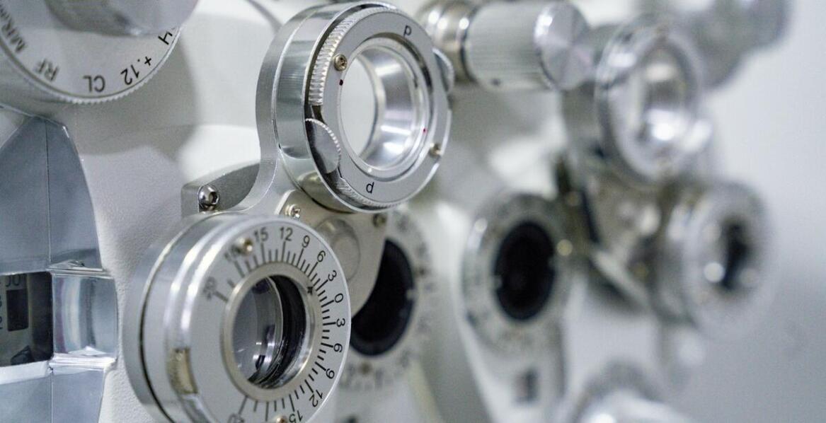 Nowoczesne metody korekcji wzroku oferowane przez lekarzy okulistów w Warszawie