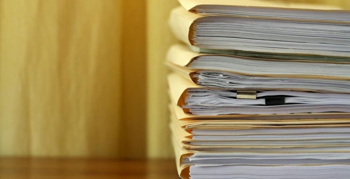 Jakie dokumenty są potrzebne do rozpoczęcia sprawy rozwodowej z pomocą adwokata rodzinnego?