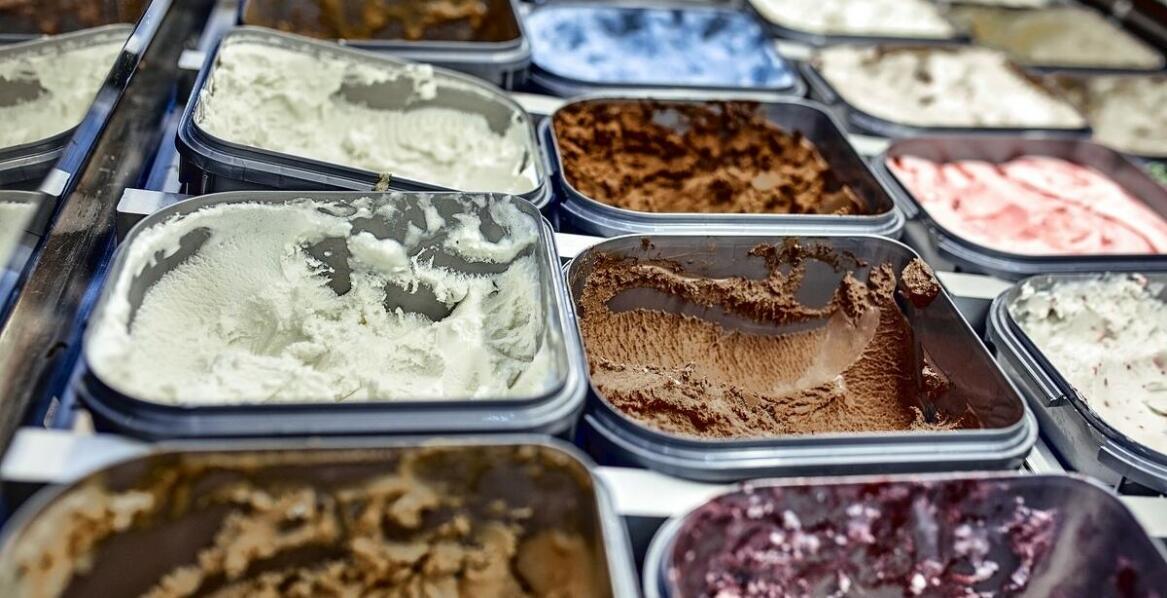 Innowacyjne receptury baz do lodów: jak tworzyć niepowtarzalne smaki?