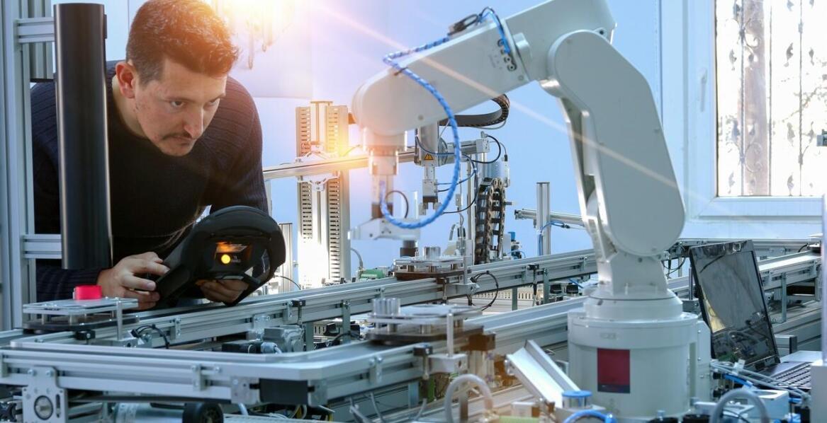 Przegląd najpopularniejszych oprogramowań CAx/PLM dostępnych na rynku