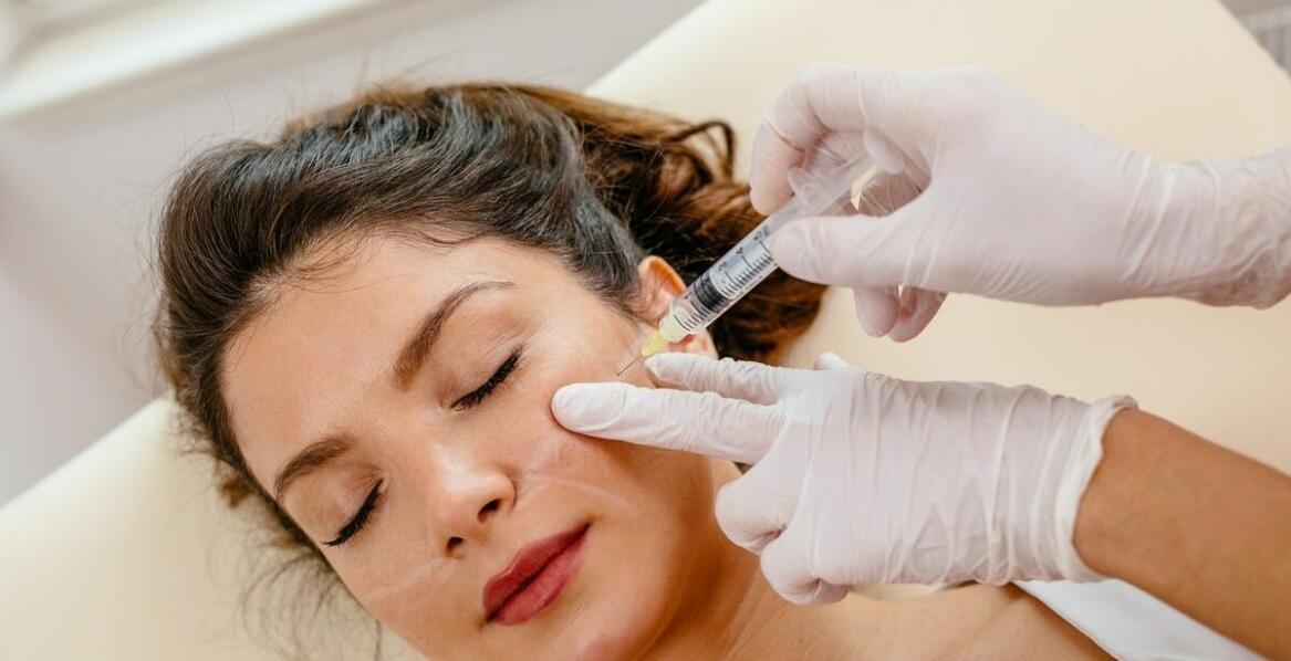 Czy botoks jest odpowiedni dla każdej grupy wiekowej?