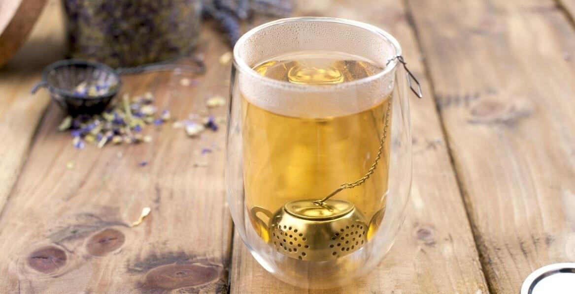 Kwitnące herbaty - wyjątkowy sposób na parzenie i podawanie napoju