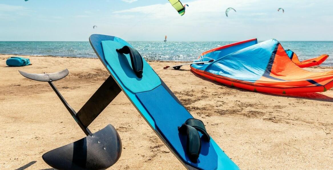 Rola instruktora w procesie nauki kitesurfingu - dlaczego warto postawić na profesjonalizm?