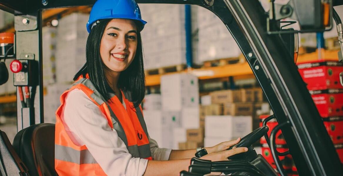 Czy warto zrobić kurs na urządzenia transportu bliskiego?