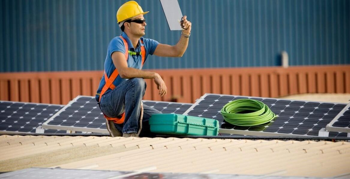 Dlaczego warto skorzystać z profesjonalnego doradztwa przy wyborze systemu fotowoltaicznego?