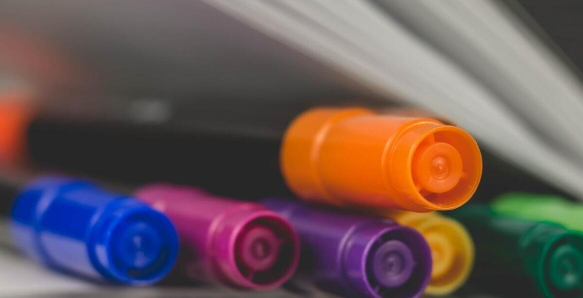 Jak długo można pisać długopisem na naboje atramentowe? Fakty i mity