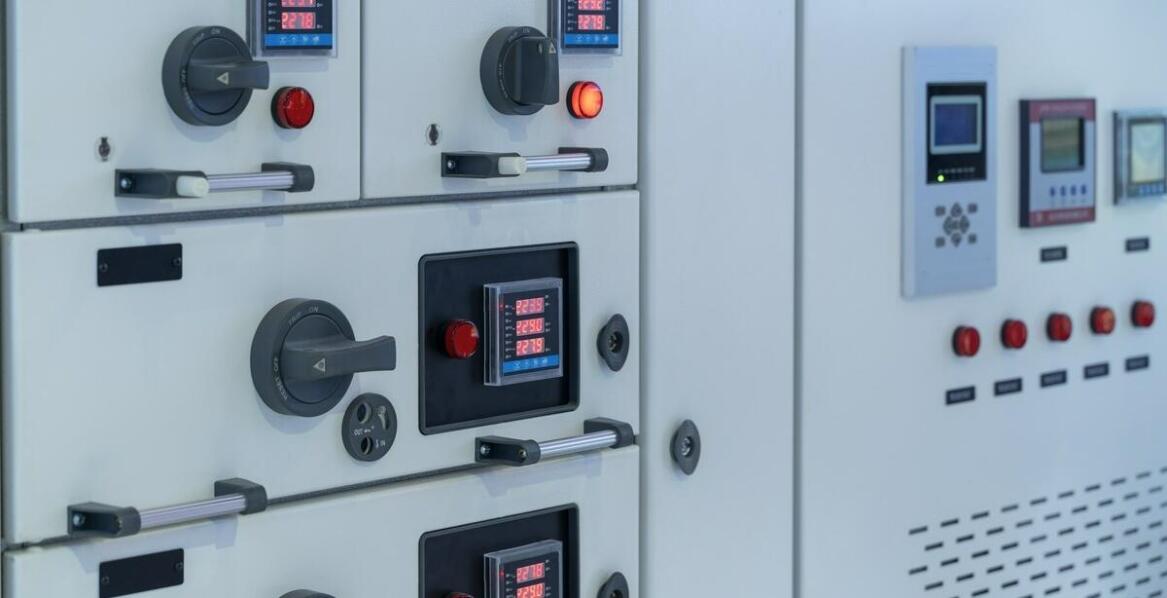 Jakie są najnowsze trendy w projektowaniu przełączników kołyskowych?