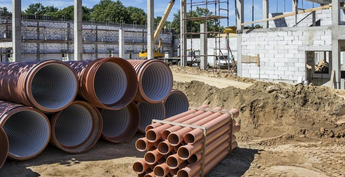 Jakie materiały są wykorzystywane do produkcji burto firanki schmitz?