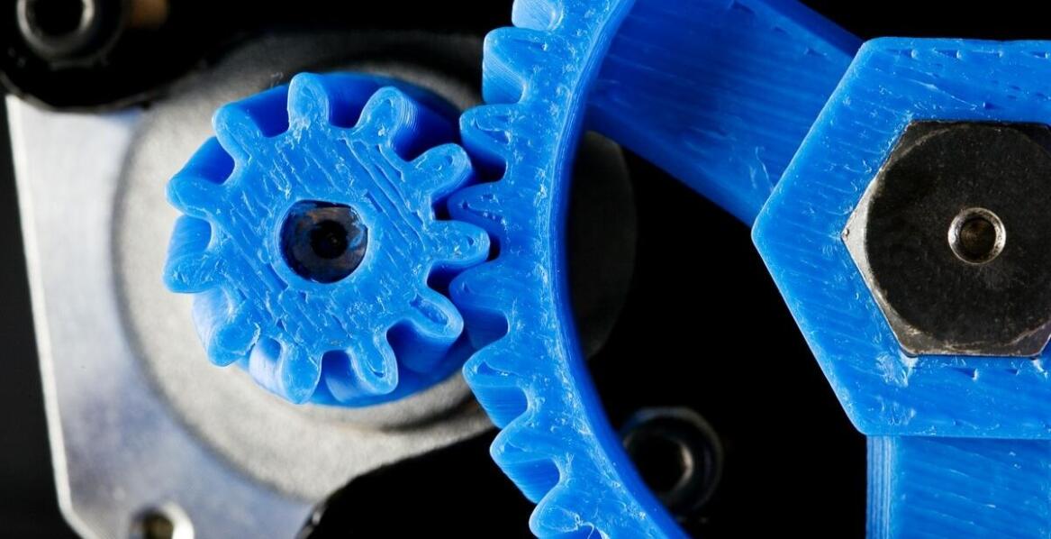 Koła zębate stożkowe a redukcja hałasu w systemach napędowych – istotne informacje