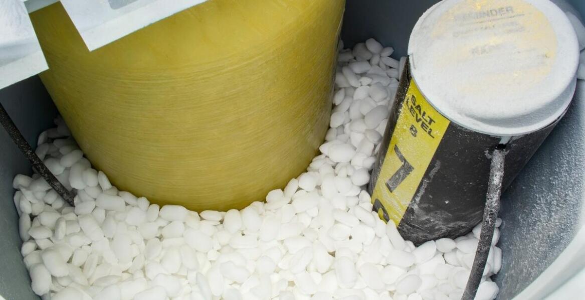 Jakie są zalety półautomatycznych urządzeń do zmiękczania wody?