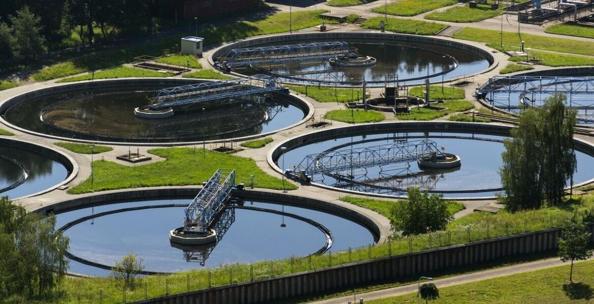 Kluczowe technologie stosowane w modernizacji oczyszczalni ścieków dla małych gmin