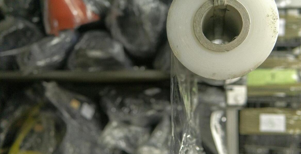 Poradnik wyboru folii EVA do laminacji szkła w różnych warunkach atmosferycznych