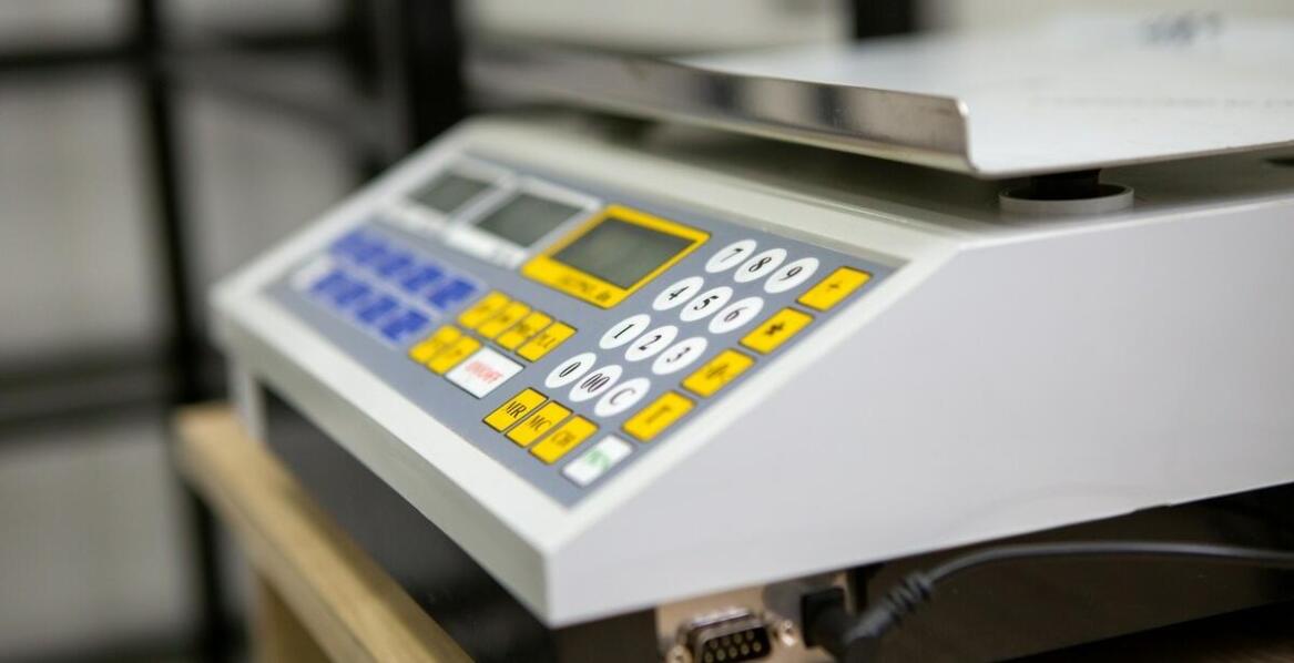 Jakie są najczęstsze błędy przy obliczaniu masy i gęstości w projektach wodno-ściekowych?