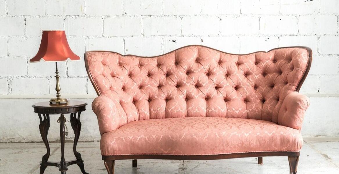 Kiedy warto skorzystać z oferty skupu starych mebli?