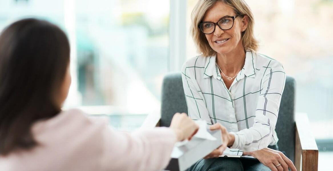 Współpraca psychiatry z terapeutą: jak wygląda proces leczenia?