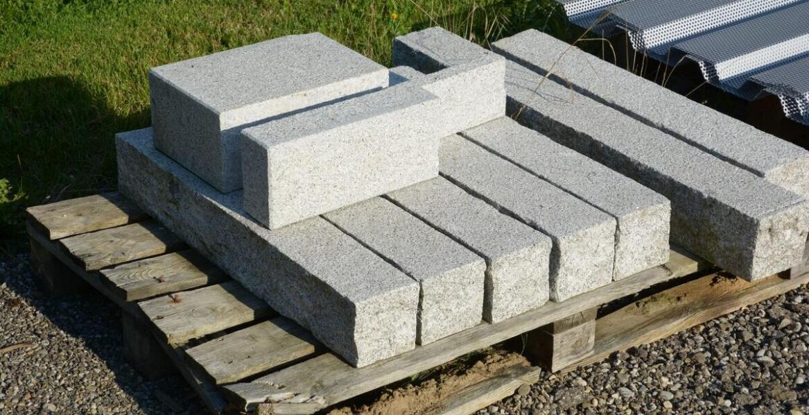 Jakie materiały są najczęściej wykorzystywane do budowy nagrobków?