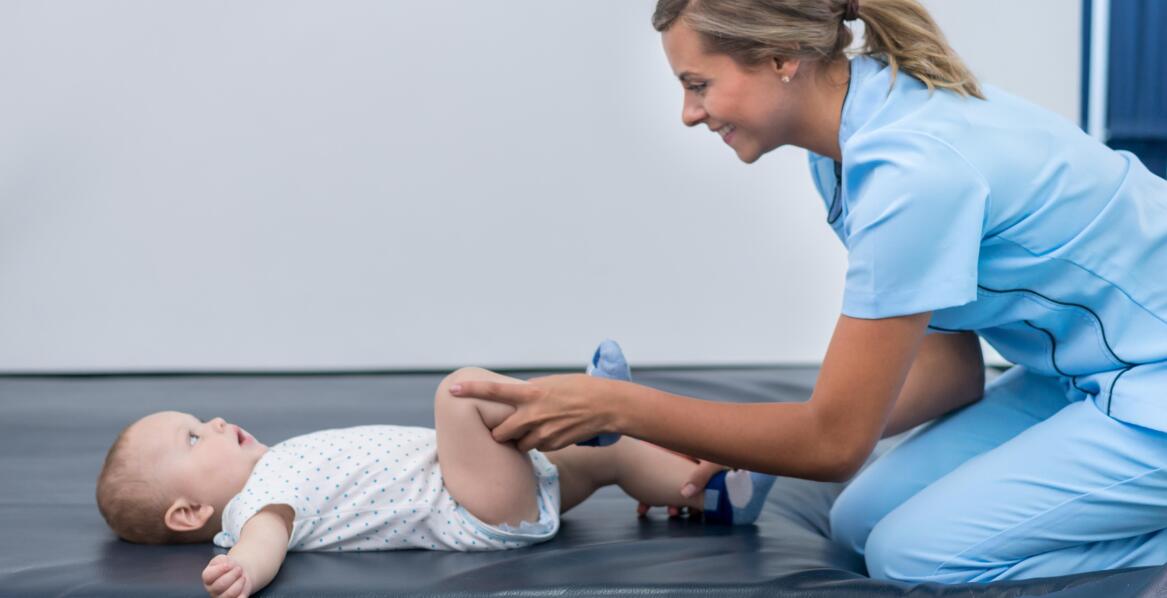 Kiedy warto udać się z dzieckiem na rehabilitację?