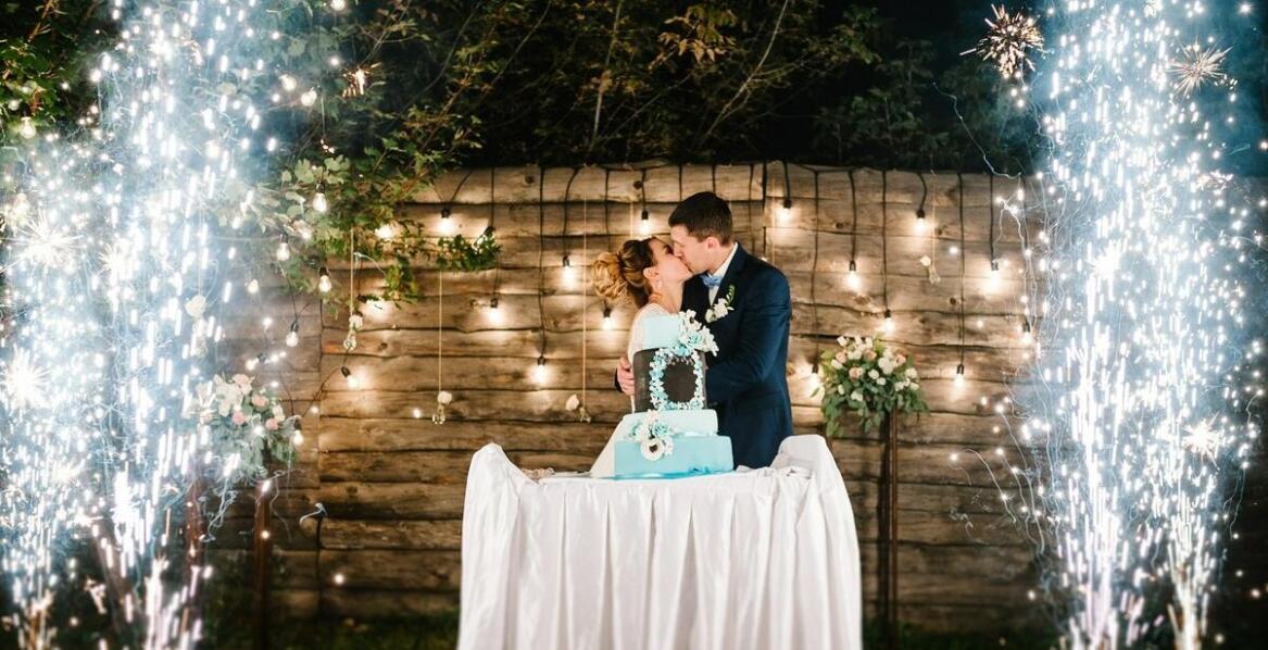 Jakie hasła LED najlepiej oddają emocje związane z dniem ślubu?