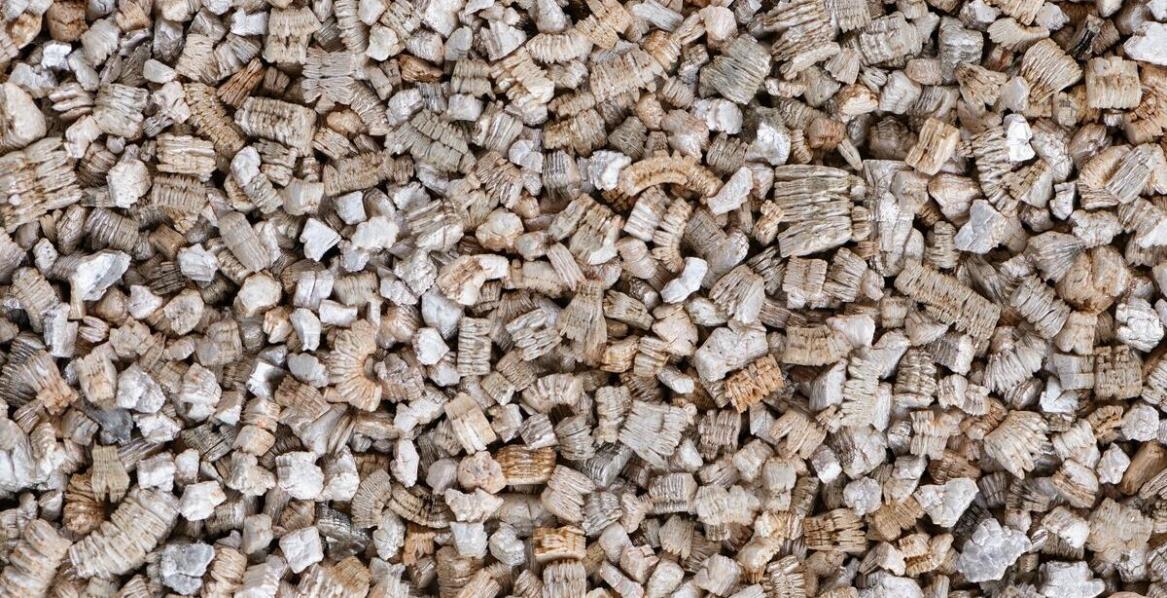 Dlaczego warto inwestować w wysokiej jakości papier do ściółkowania?