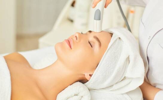 Jakie problemy skórne można rozwiązać dzięki Lumi Eyes pod oczy?