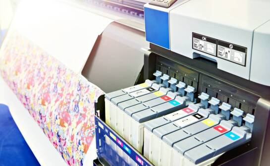 Dlaczego warto wybrać druk cyfrowy na różnorodnych papierach we Wrocławiu?