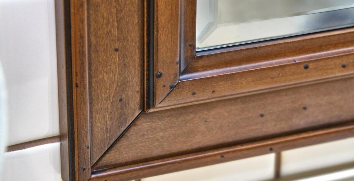 Dlaczego warto inwestować w wysokiej jakości okucia narożne do mebli?