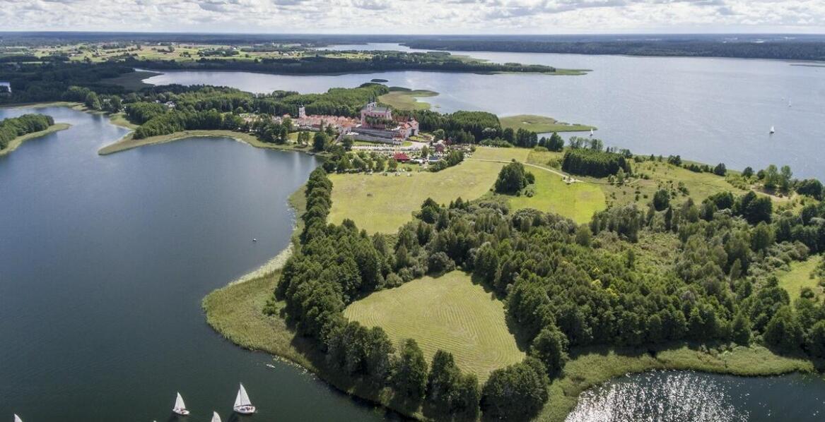 Obozy windsurfingowe - nauka sportów wodnych dla każdego