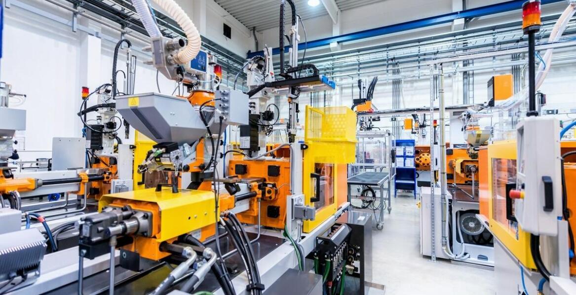 Różnorodność zastosowań profili z tworzyw sztucznych – co oferuje rynek?