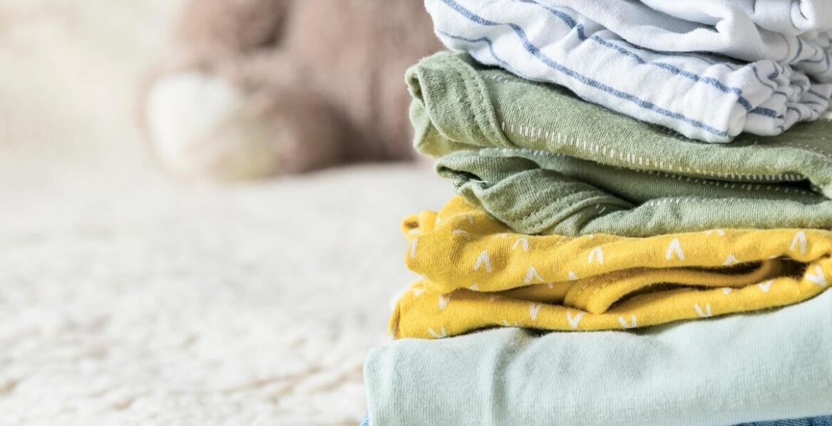 Jak dbać o ubrania, aby służyły przez lata?