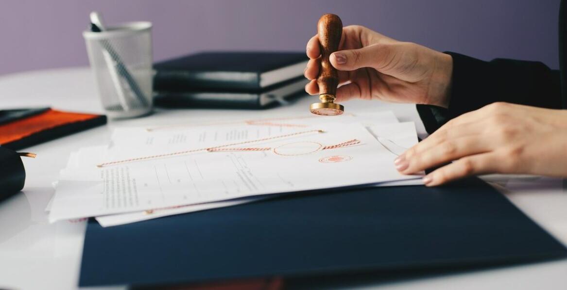 Tłumaczenie dokumentów samochodowych na język włoski: Dlaczego warto zaufać profesjonalistom?