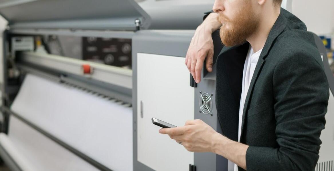 Dlaczego serwis ploterów Roland to klucz do długotrwałej wydajności maszyn?