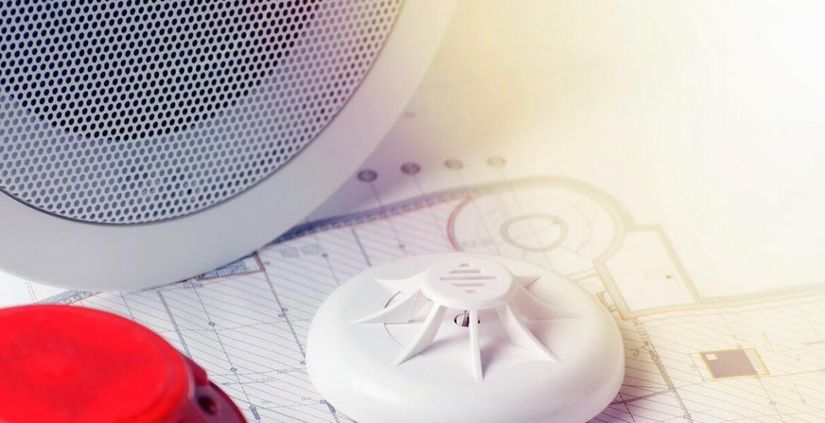 Jakie innowacyjne rozwiązania mogą poprawić efektywność serwisu systemów ochrony przeciwpożarowej?