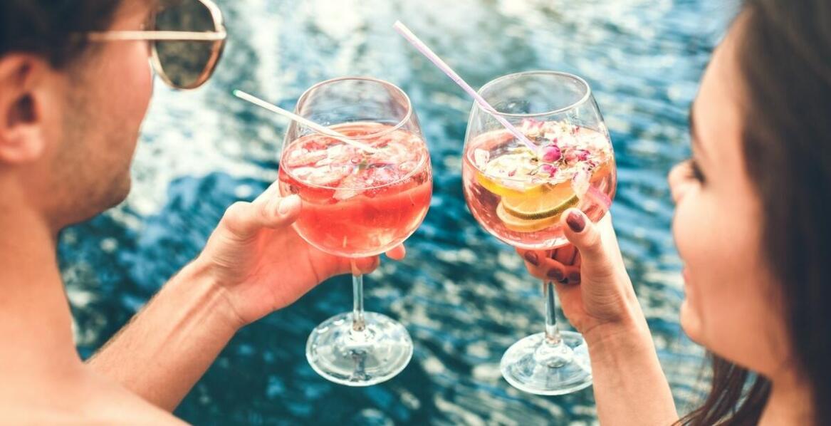 Mobilny bar jako interaktywna atrakcja dla gości podczas imprez