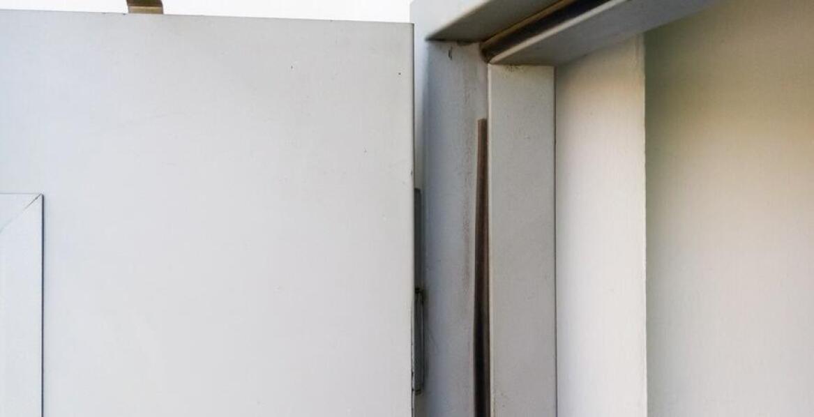 Zawiasy stalowe a ich wpływ na estetykę produktów przemysłowych