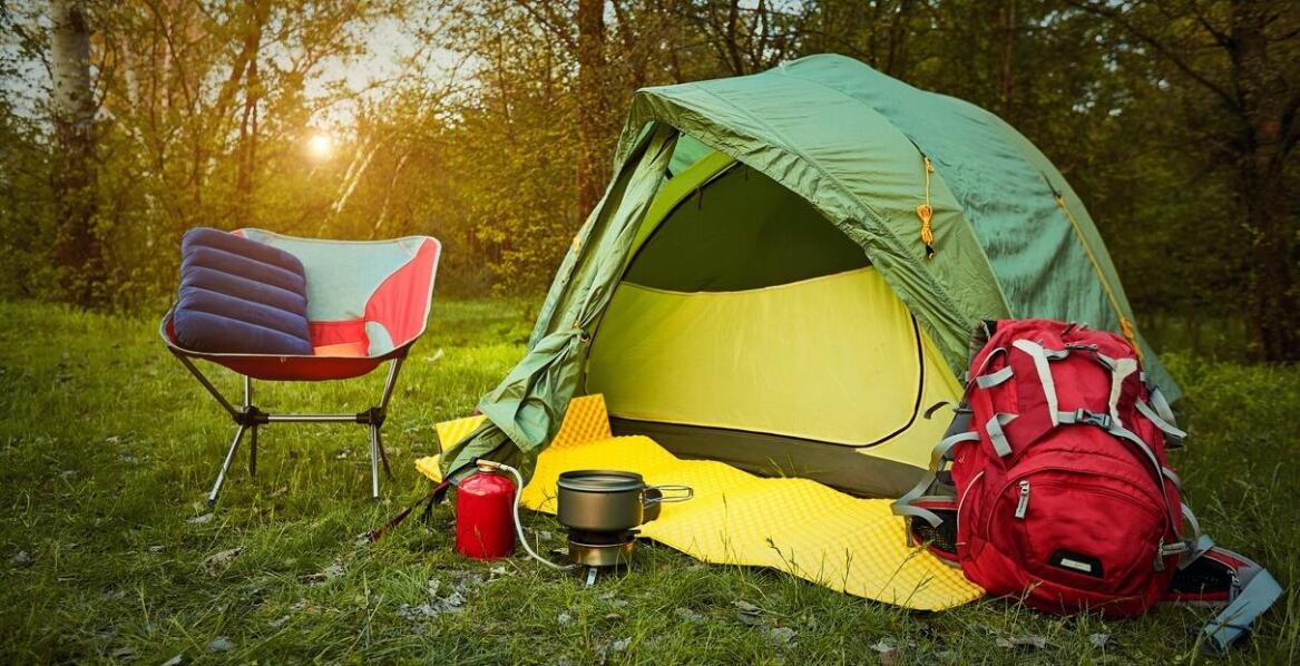 Buty trekkingowe – połączenie stylu i funkcjonalności na szlaku