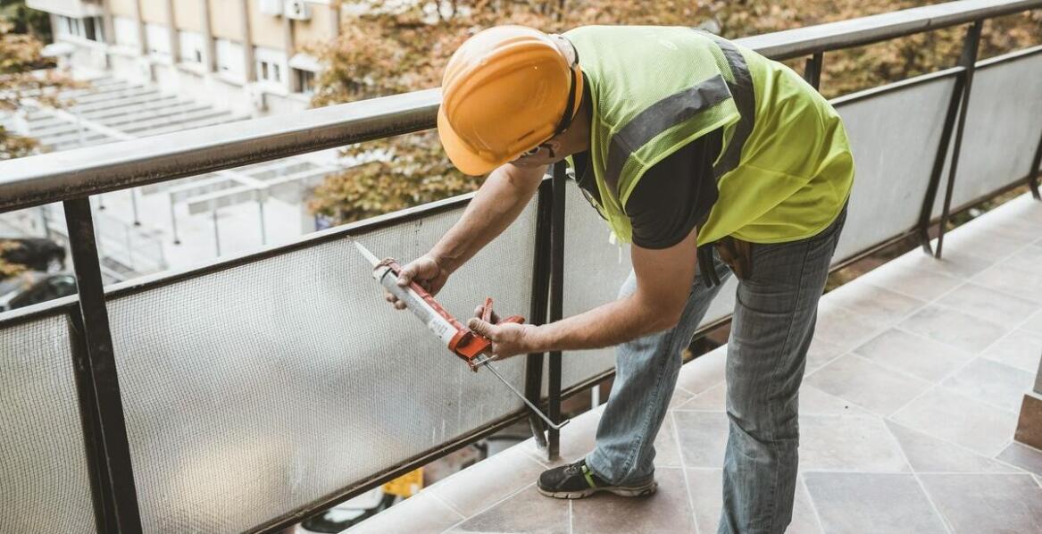 Płyty poliwęglanowe 6mm – idealne rozwiązanie dla zadaszeń tarasów i balkonów