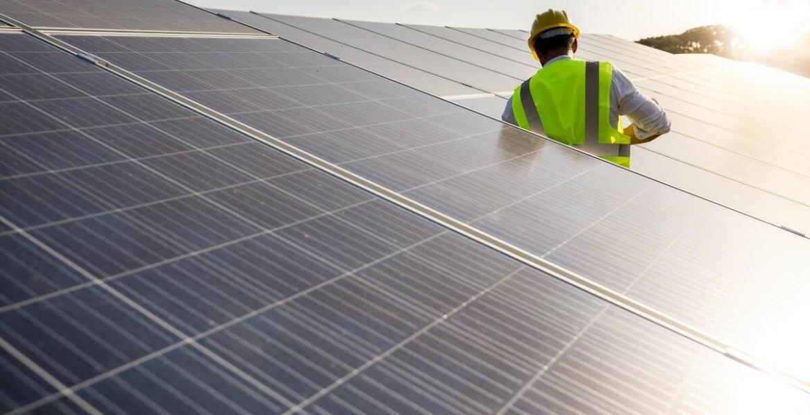 Co warto wiedzieć o schematach montażu paneli PV w kontekście efektywności energetycznej?