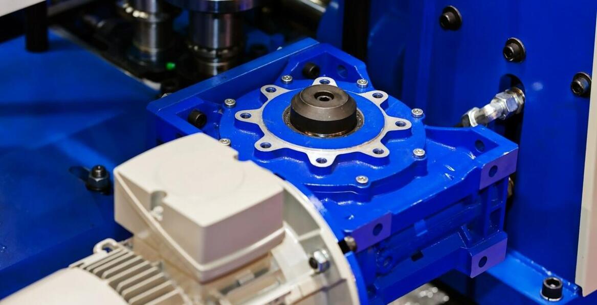 Jakie innowacje technologiczne dotyczą motoreduktorów?