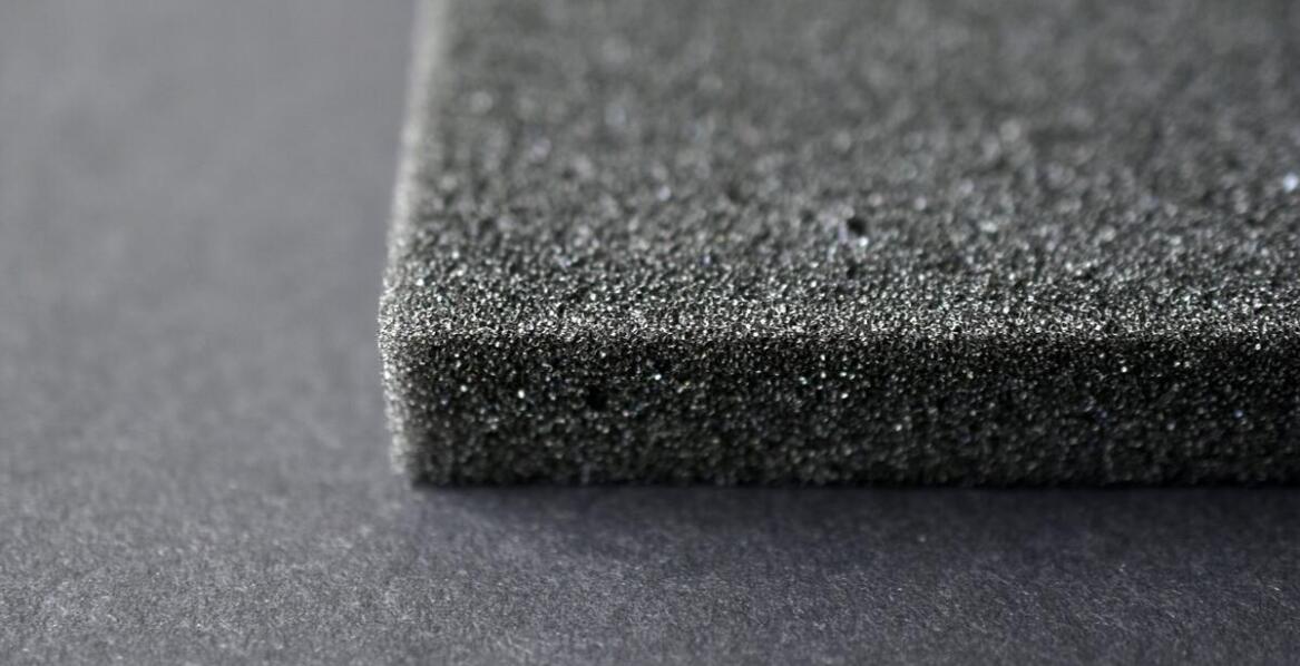 Jak wybrać odpowiednią piankę na metry do pakowania?