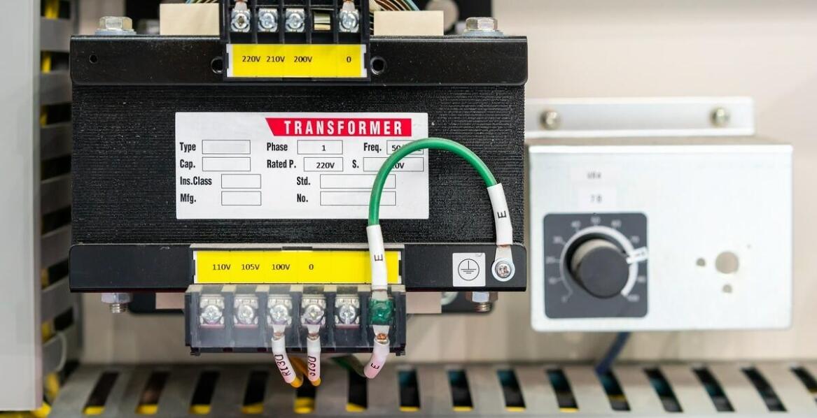 Do czego służy rozłącznik dc 1000v z wyzwalaczem?