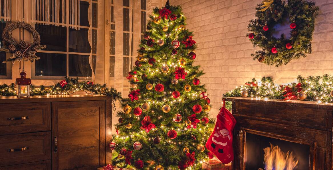 Skąd wzięła się tradycja szpicy choinkowych?